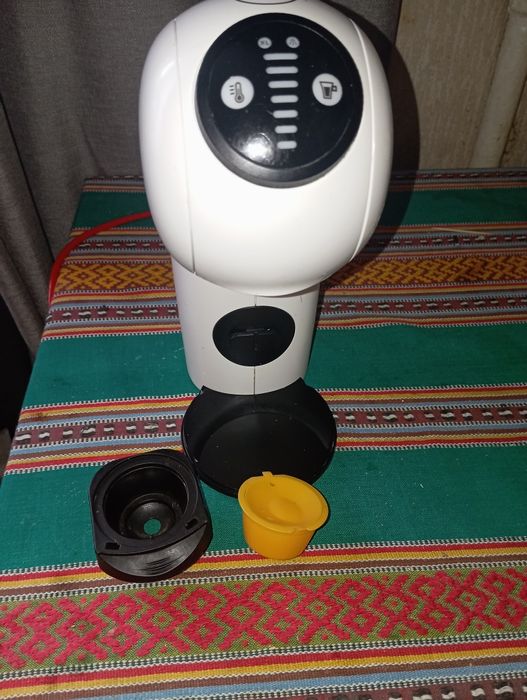 Кавоварка капсульна Nescafe Dolce Gusto