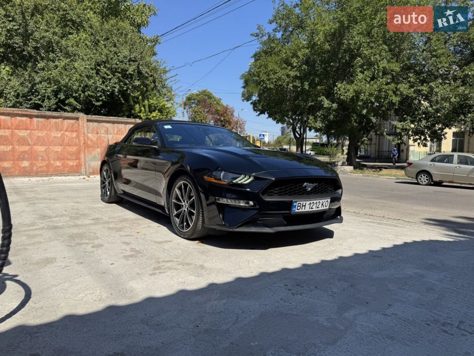 Продам автомобіль Ford Mustang 2019