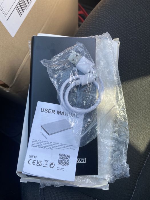 Powerbank czarny nowy