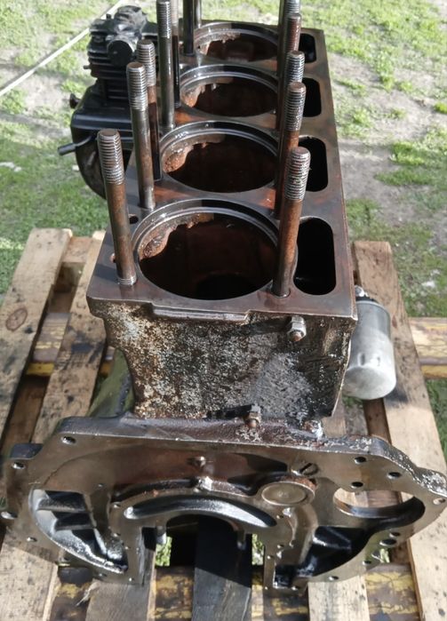 Blok  silnik misa c340 c360 ursus