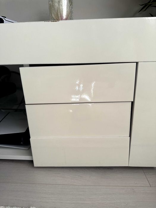 Móvel de Sala ou Quarto Branco