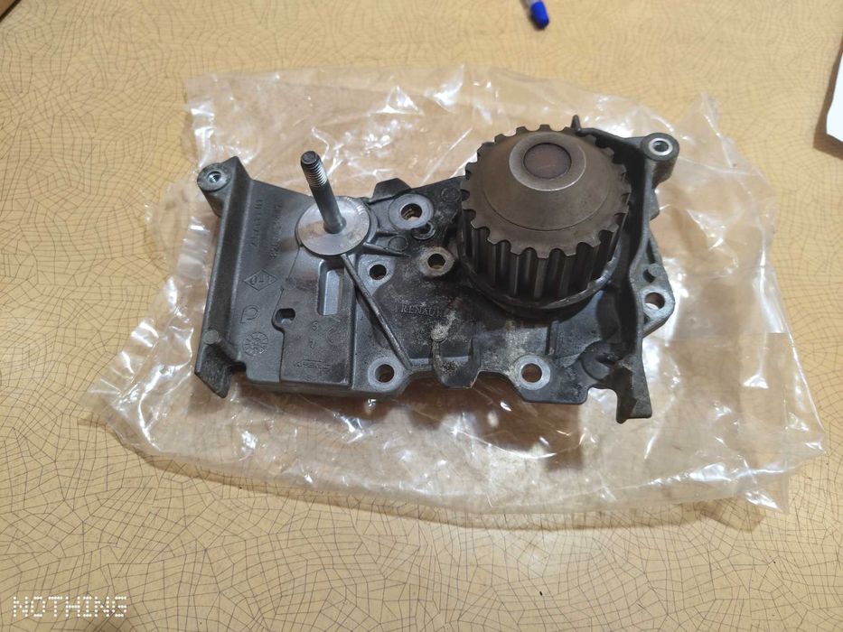 Помпа Рено Меган 2 K4M