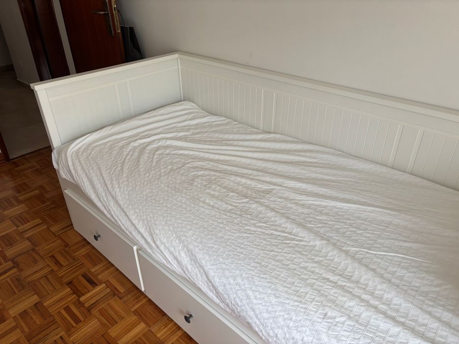 Hemnes cama IKEA