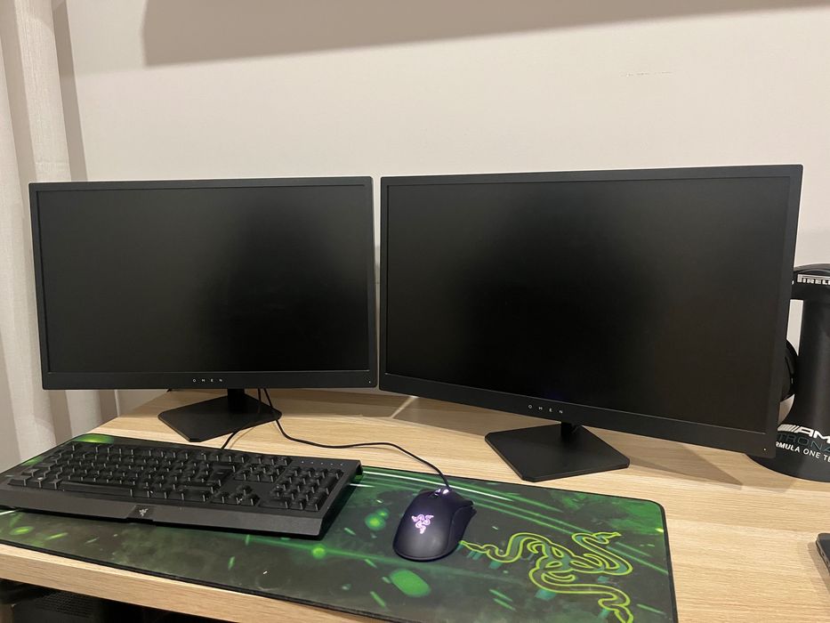 2x HP OMEN Z7Y57AA Gaming Monitors (25'' - 1 ms - 144 Hz - FreeSync)64584399238913120