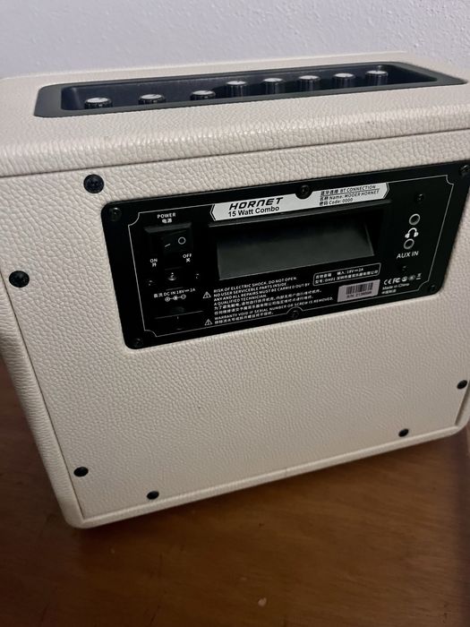 Combo Moor Hornet BT 15 WTTS