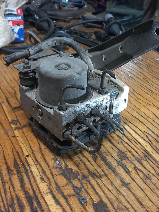 Блок ABS Mitsubishi Lancer 9 (2003-2008)