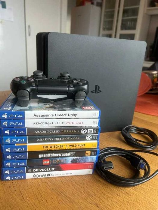 PlayStation 4 Slim (1TB) + 14 Jogos (Ótimo Estado)