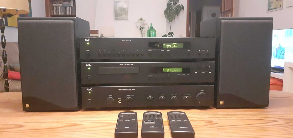 Sistema Hi-Fi AMC 3050A + CD8A + T7 + KEF Koda 7