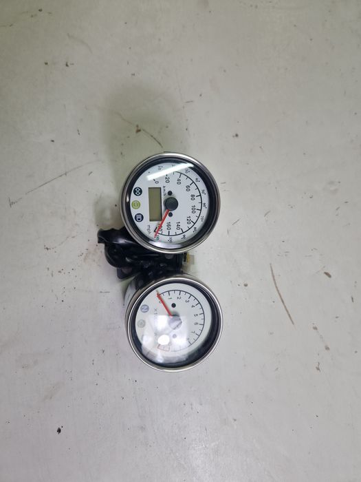 Mash 500 licznik Zegar