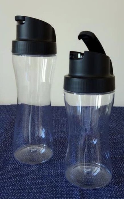 2 Condiserves (570ml + 770ml) Azeite/Vinagre Tupperware