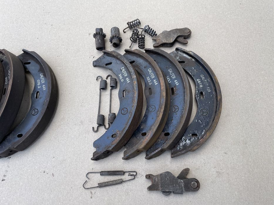 Колодки ручника на VITO-VIANO W 639