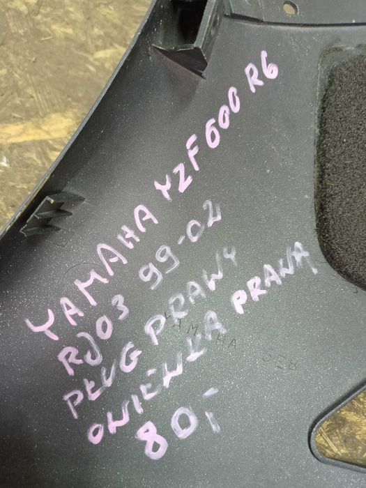 Yamaha YZF 600 R6 RJ03 pług prawy owiewka 99-03 oryginał przetarta