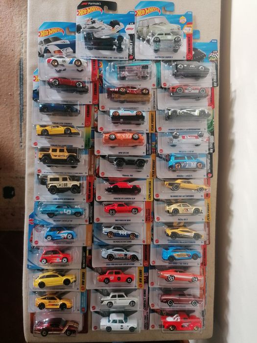 Miniaturas Hotwheels e Matchbox