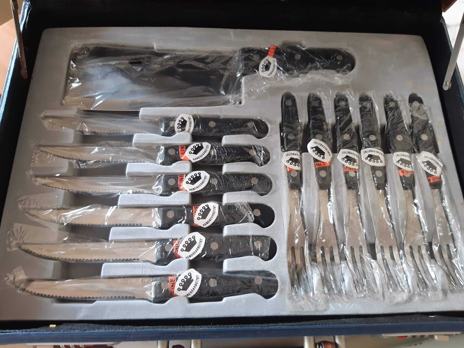 Faqueiro/Cutelaria Linea Italica Elegante, em estado NOVO