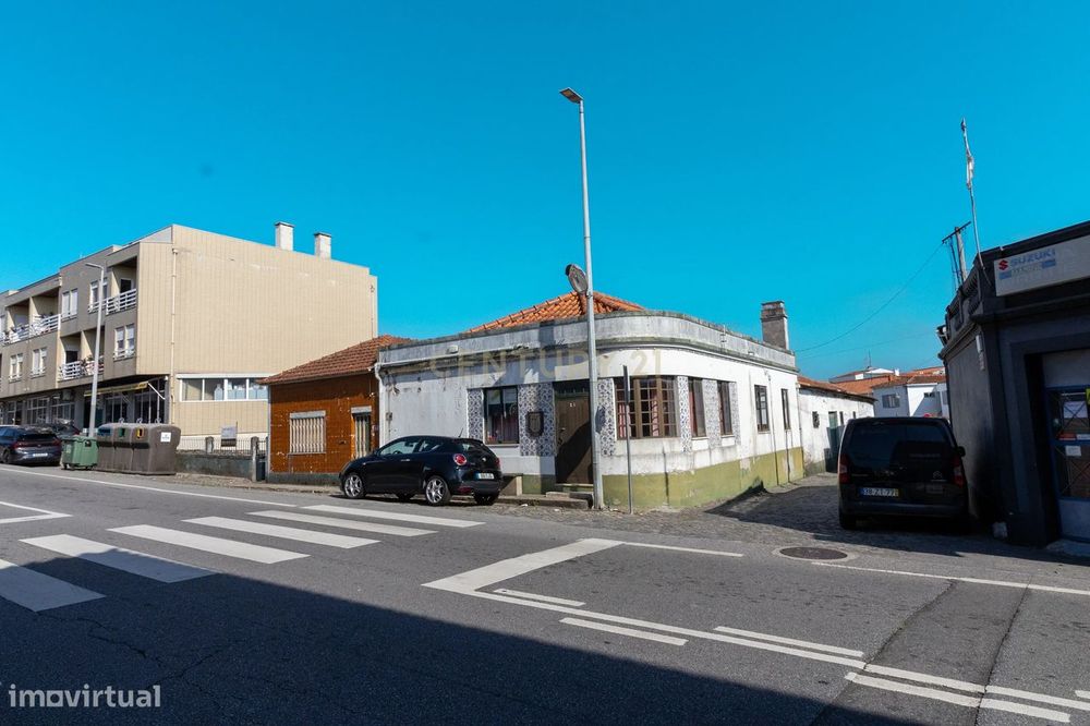 Loja para Recuperação em Apúlia, Esposende - 221m²