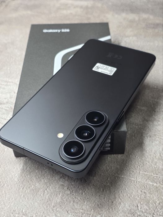 Samsung S26 12/256