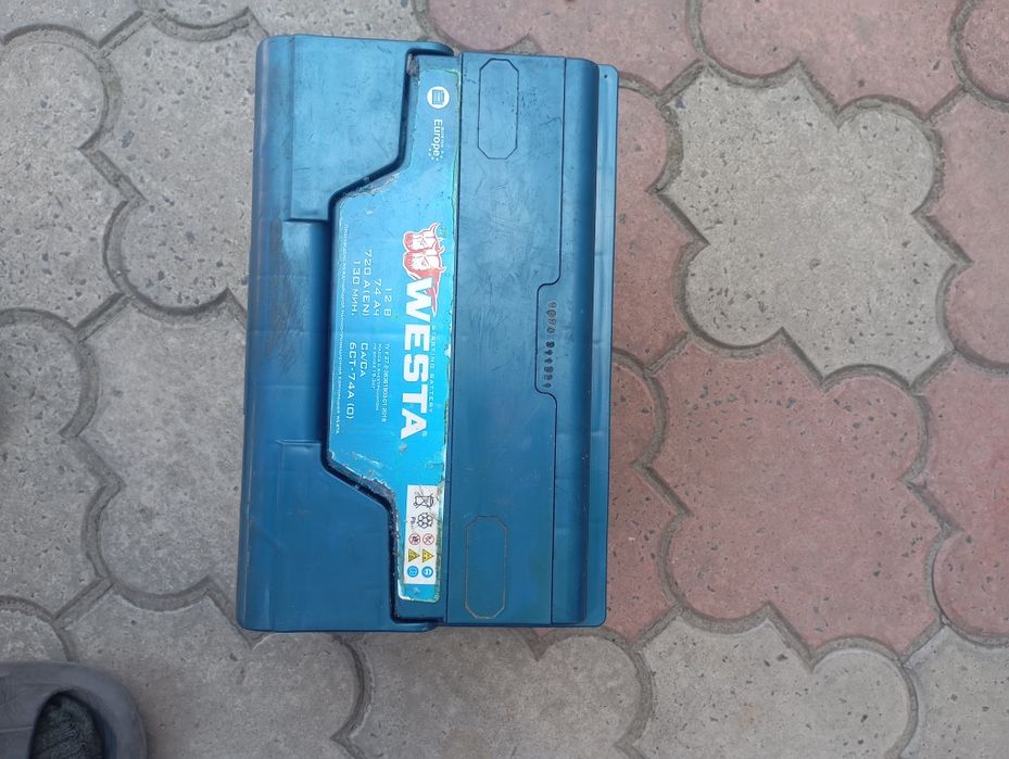 Акумулятори  автомобіль