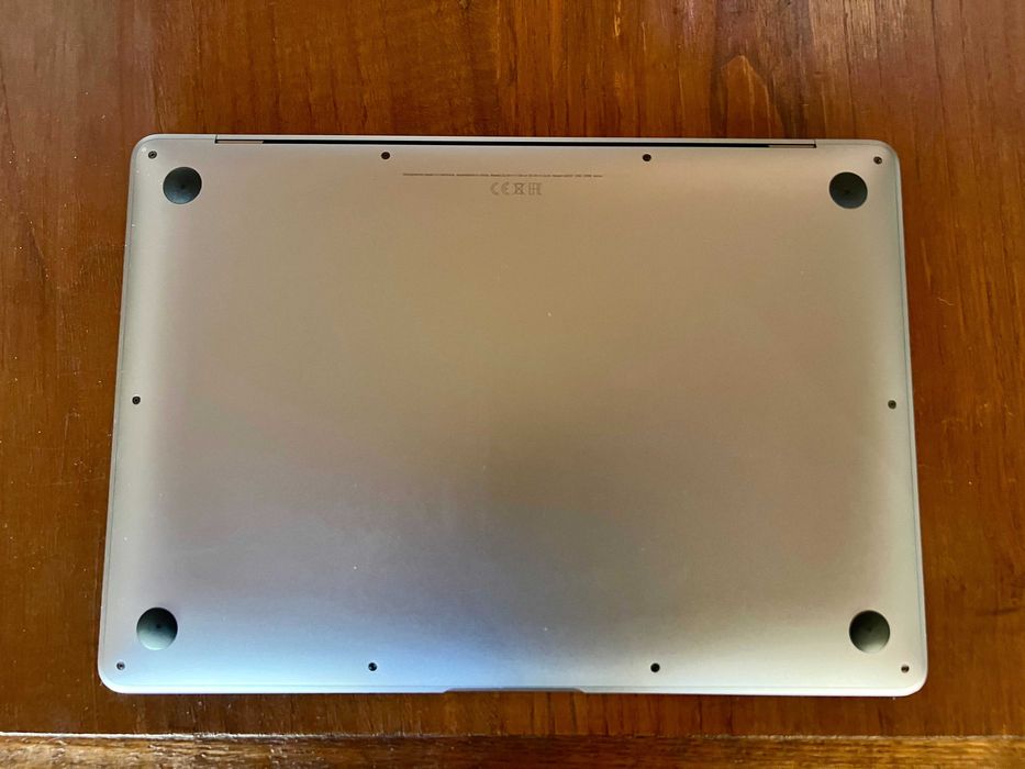 MacBook Air M1 2020 / 16GB RAM / 256GB SSD