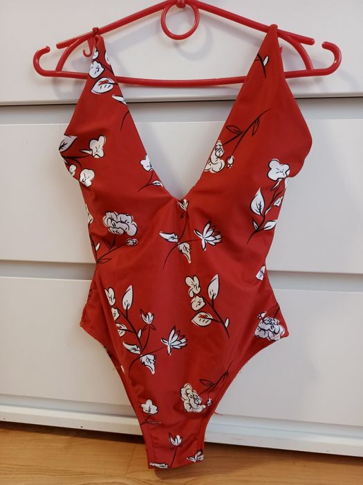 Купальники різні