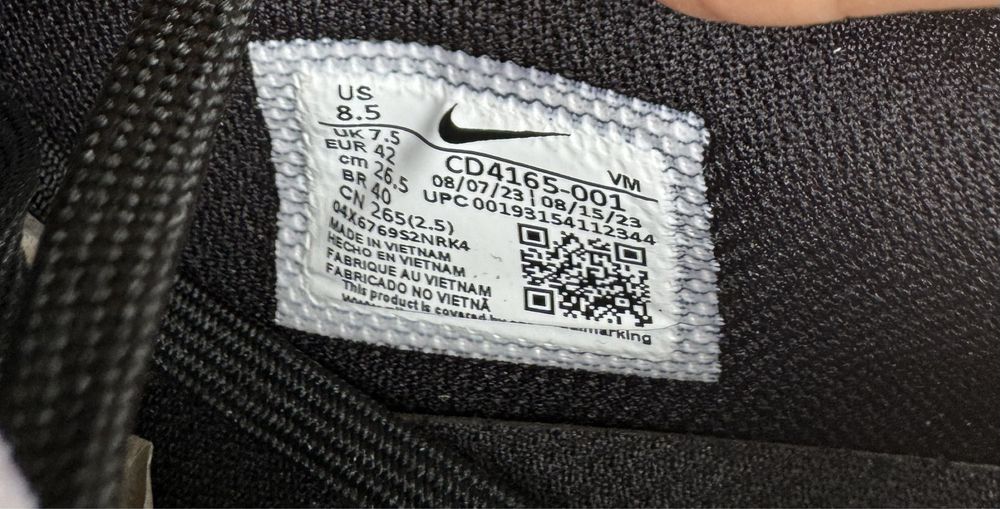 Оригінал 100% Кросівки Nike AIR MAX EXCEE CD4165-001. (26,5см)