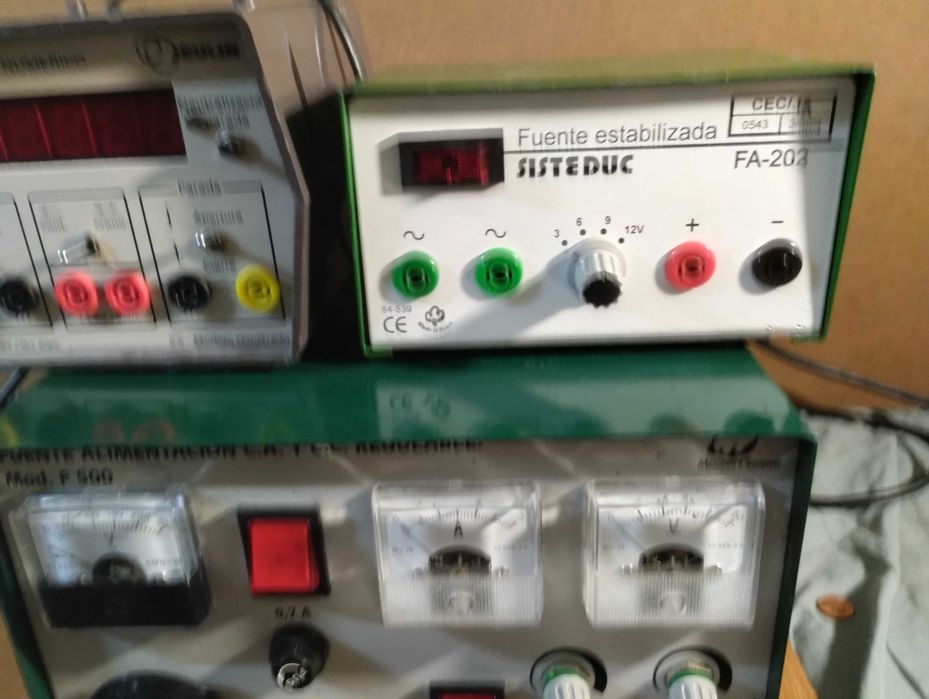 Fontes de alimentação reguláveis ACEITO OFERTAS