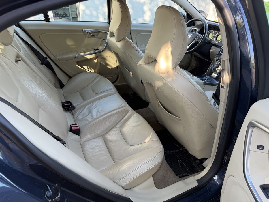 Volvo s60 AWD 3.0 T + LPG 4x4 automat