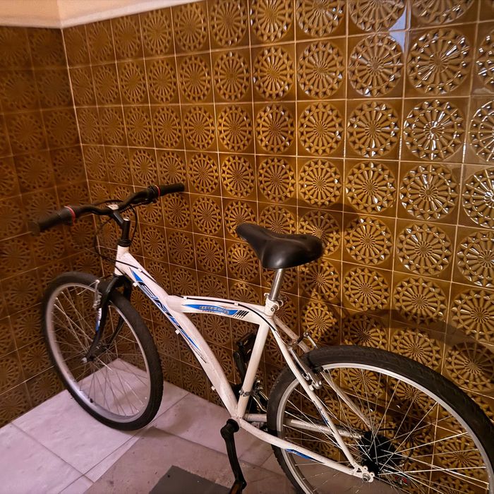 Bicicleta semi-nova