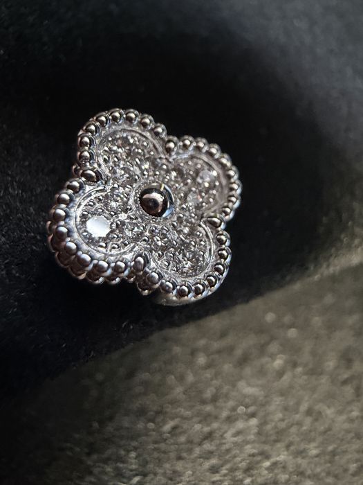 Серьги van cleef