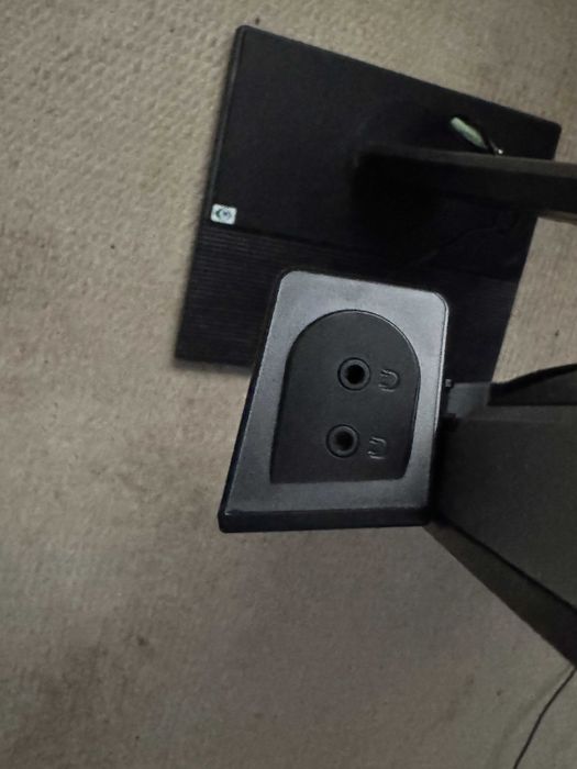 Монитор Dell U2412Mb