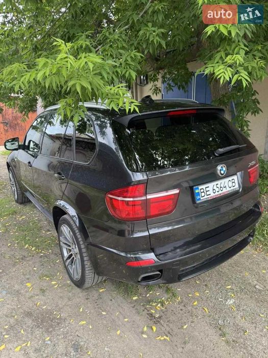 BMW X5 2012
E70 (FL)