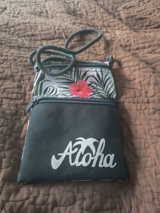Saszetka nerka torebka na szyję dziewczęca Aloha