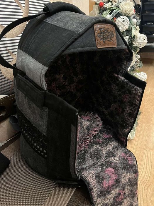 Переноска, рюкзак, лежанка.