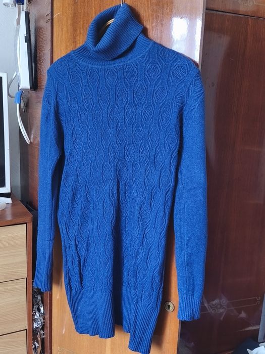 Теплый новый женский свитер