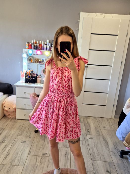 Letnia zwiewna sukienka w różową panterke xs/s