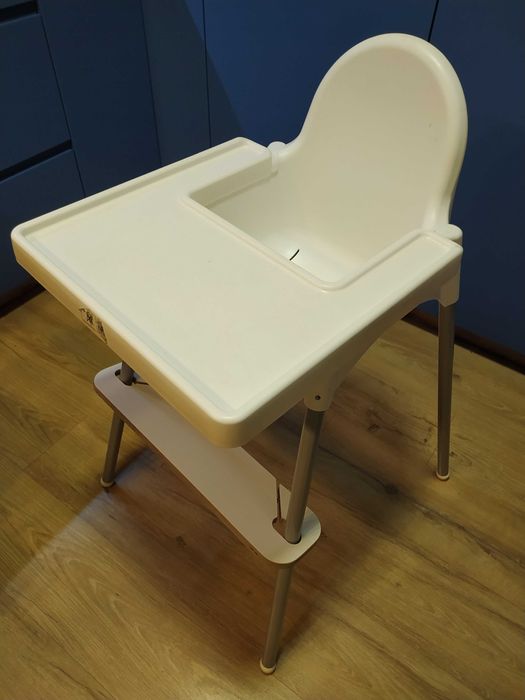 Krzesełko do karmienia IKEA Antilop z tacką i podnóżkiem