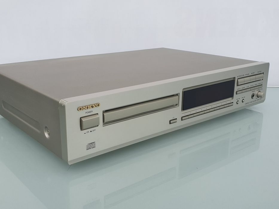 Odtwarzacz CD Onkyo dx-7211 szampański
