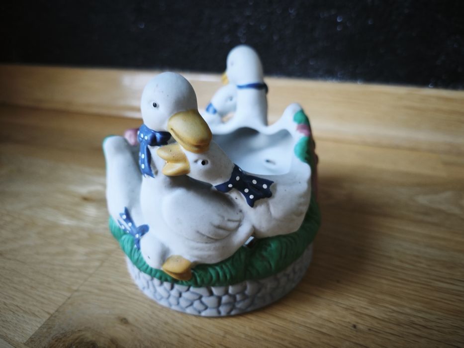 Ceramiczna osłonka figurka Kaczki – dekoracja retro