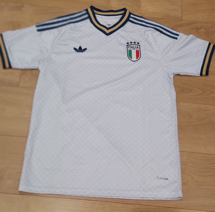 Camisola Italia away