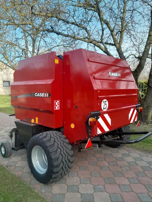 Prasa CASE RB344 jak New Holland BR6090
