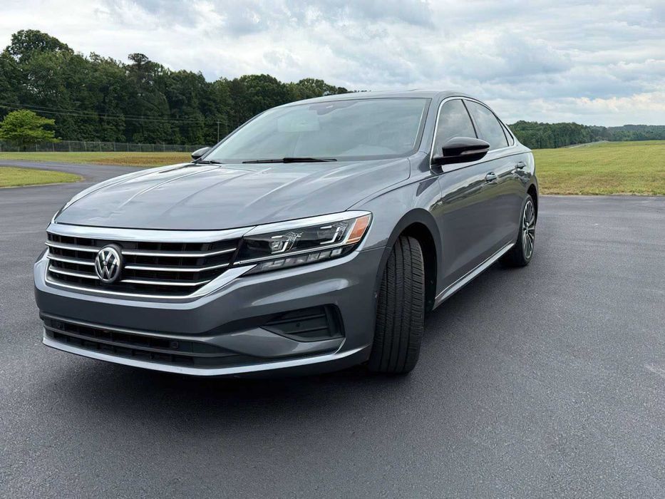 Volkswagen Passat Limited Edition      2022