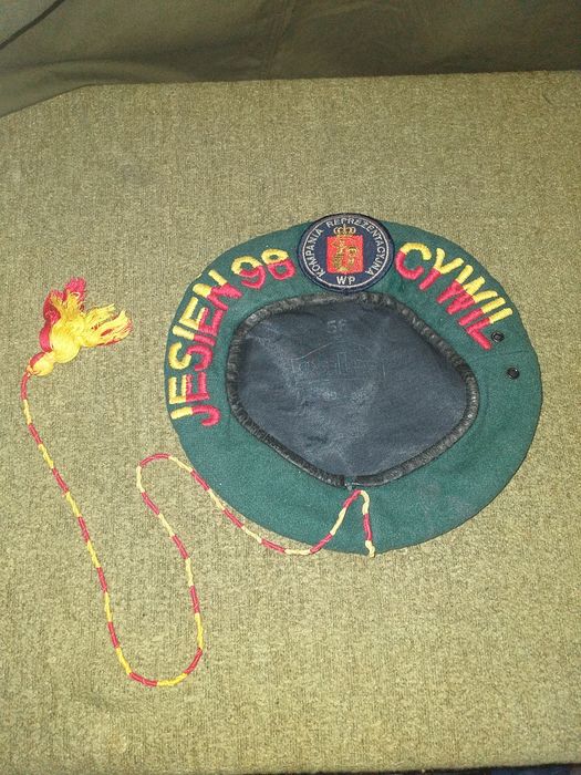 Beret wojskowy zielony KRWP,militaria,demobil,wojskowe,WP,ASG,Paintbal