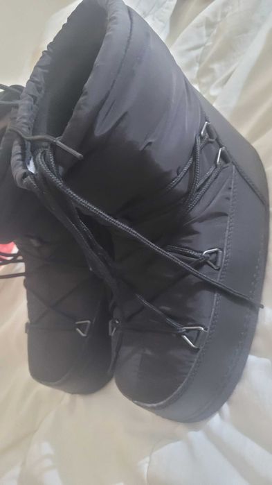 Botas para neve semi novas TM