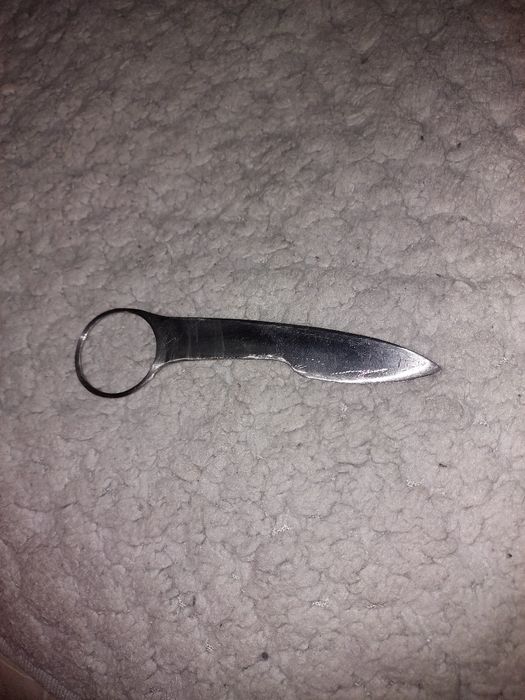 Fabrico facas de arremesso