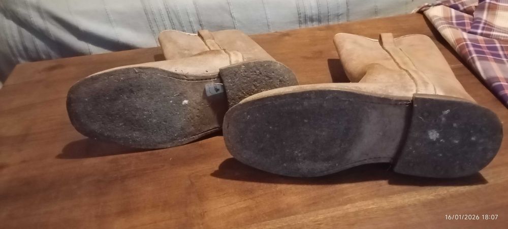 Botas alentejanas em couro, feitas em Portugal como novas