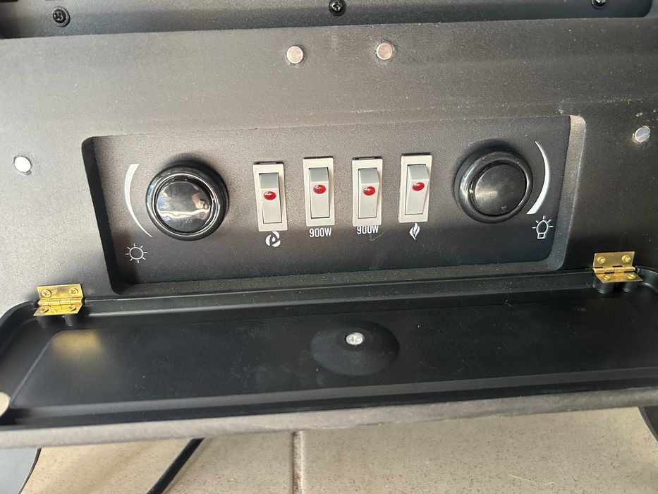 Kominek elektryczny