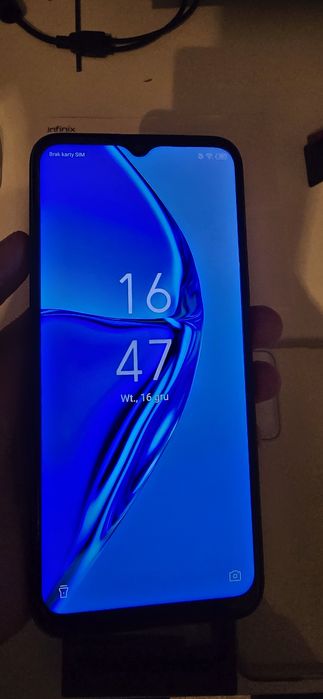 Smartfon Infinix Hot20 5G