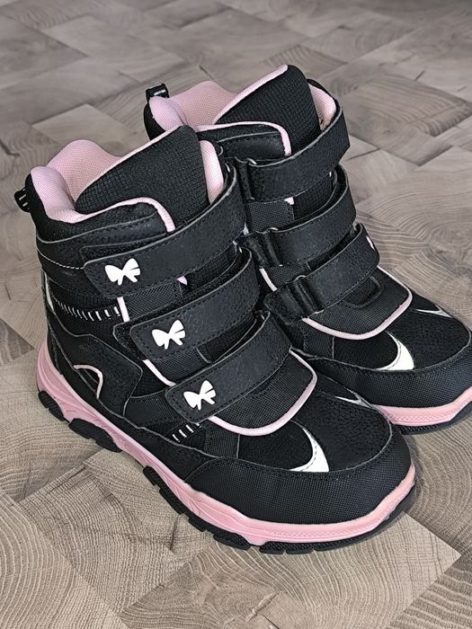 Зимові чоботи, ботинки, сапожки.