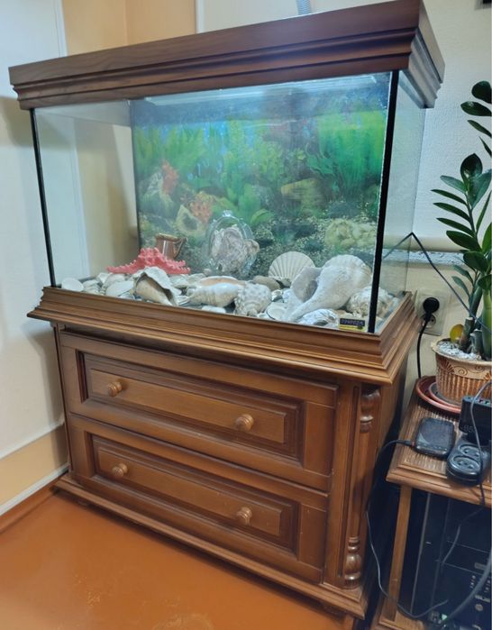 Продам  хороший акваріум