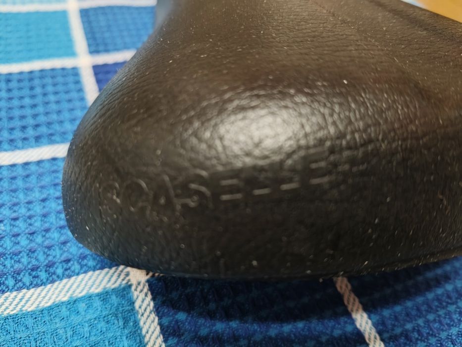 siodełko rowerowe marki Iscaselle z jarzmem