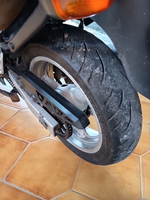 Mota Suzuki GSXF 750